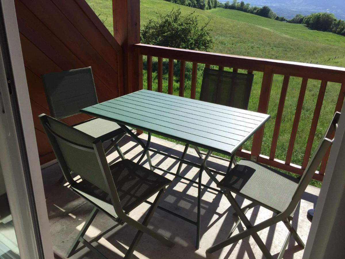 Appartement Offrant Une Magnifique Vue Des Montagnes Saint-Leger-les-Melezes Exterior photo